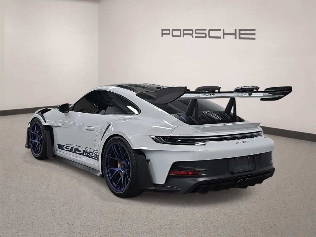 Certified 2025 Porsche 911 GT3 RS RWD image 3