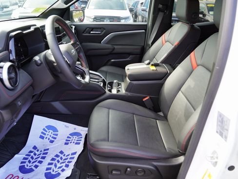 Used 2023 Chevrolet Colorado Z71 w/ Z71 Convenience Package 2 image 20