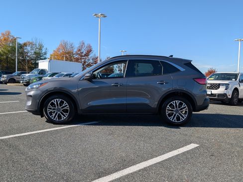 Certified 2021 Ford Escape SEL image 6