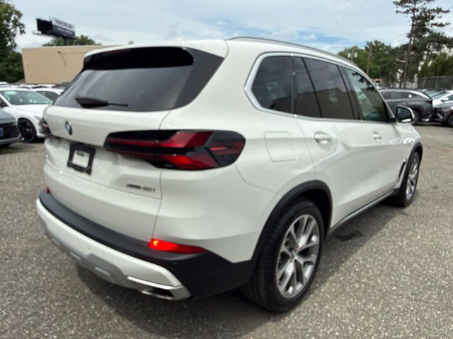 Used 2024 BMW X5 xDrive40i AWD/4WD image 19