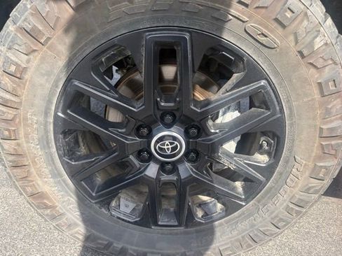 Used 2024 Toyota Tundra Limited image 20