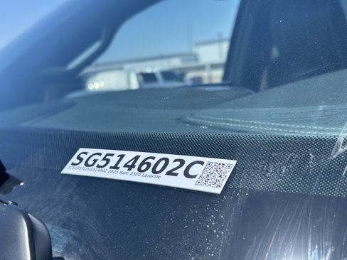 Used 2025 RAM 2500 Laramie AWD/4WD image 16