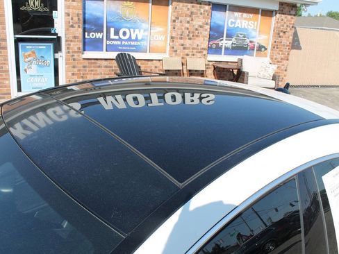 Used 2018 Mercedes-Benz CLA 250 4MATIC image 9