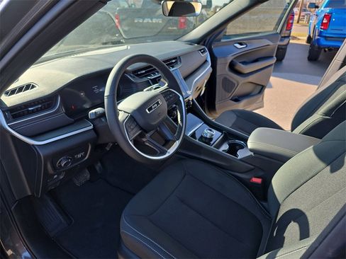 New 2026 Jeep Grand Cherokee L 4WD image 18