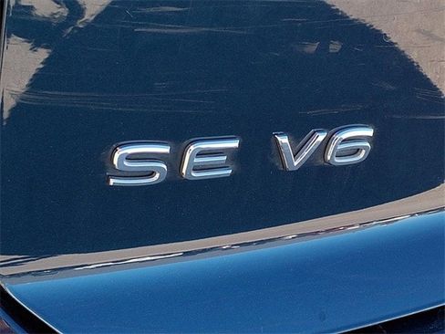 Used 2023 Volkswagen Atlas Cross Sport SE image 23