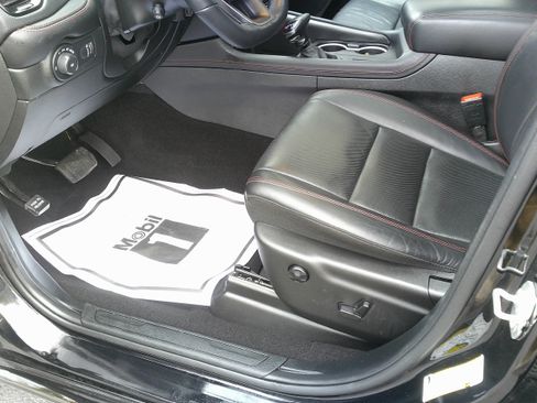 Used 2023 Dodge Durango GT image 15