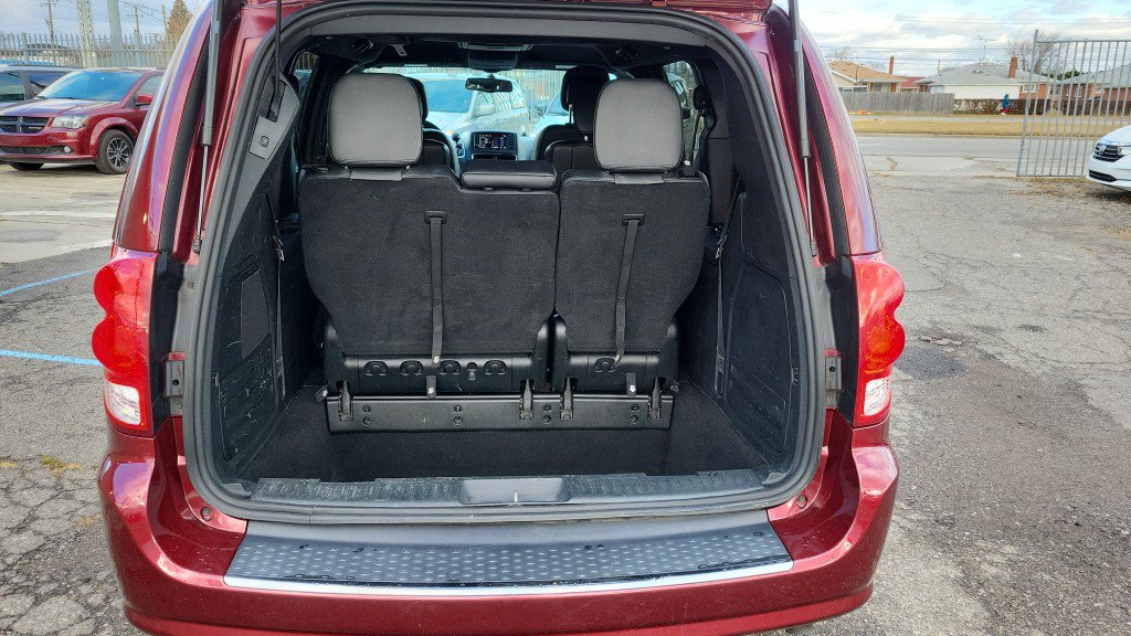 Used 2017 Dodge Grand Caravan GT FWD image 11