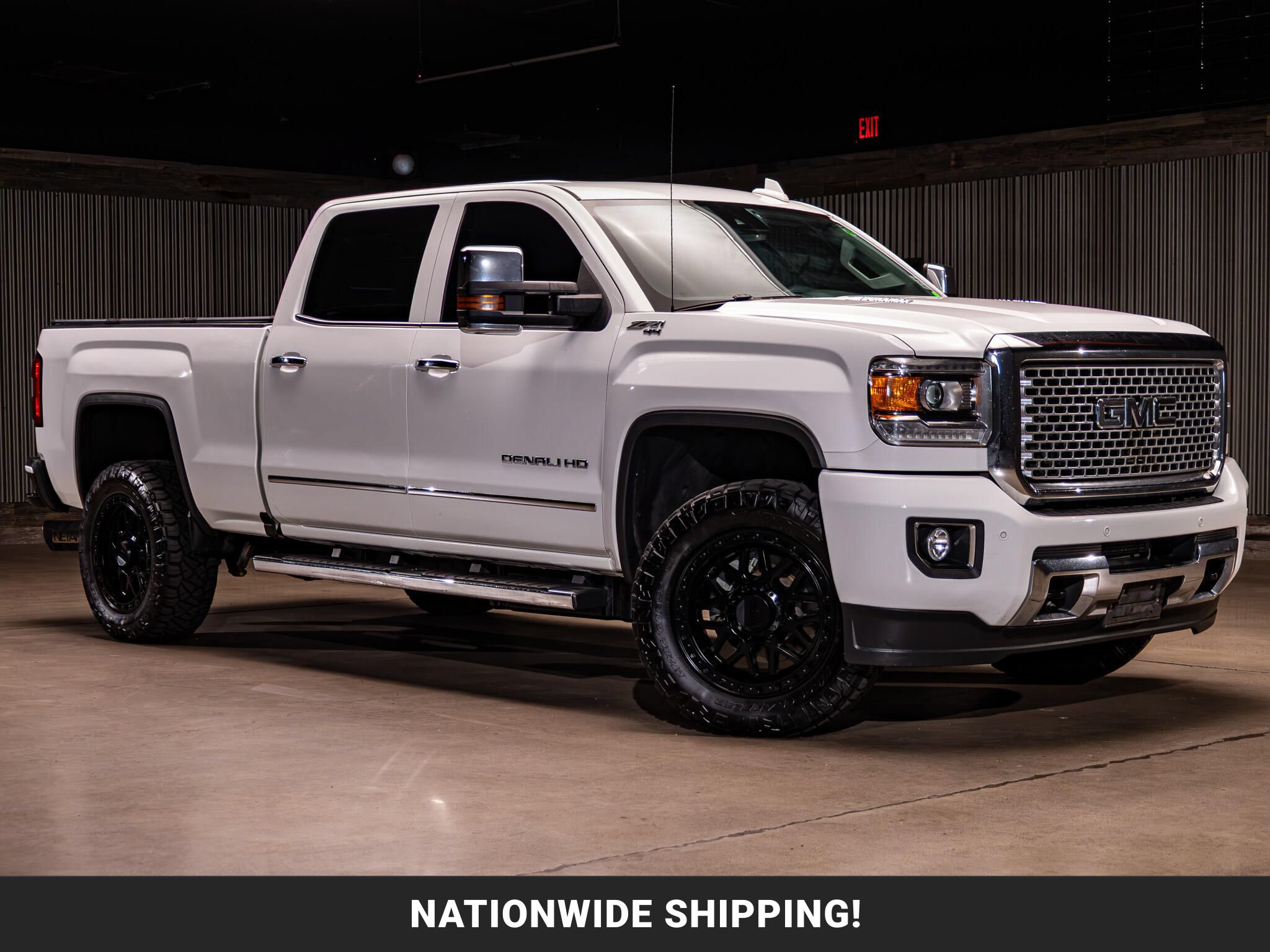 Used 2016 GMC Sierra 2500 Denali w/ Duramax Plus Package AWD/4WD image 1