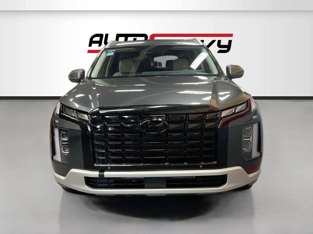 Used 2023 Hyundai Palisade Calligraphy AWD/4WD image 2