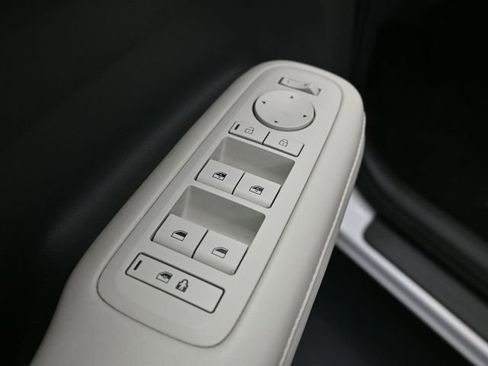 Used 2024 Hyundai Santa Fe SEL image 18