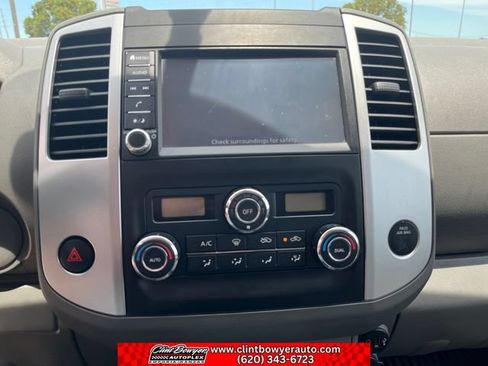 Used 2021 Nissan Frontier SV RWD image 18