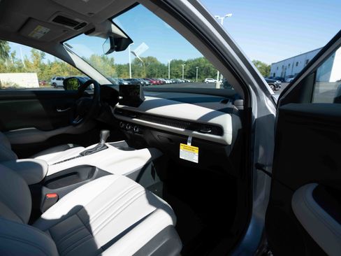 New 2026 Honda HR-V EX-L image 26