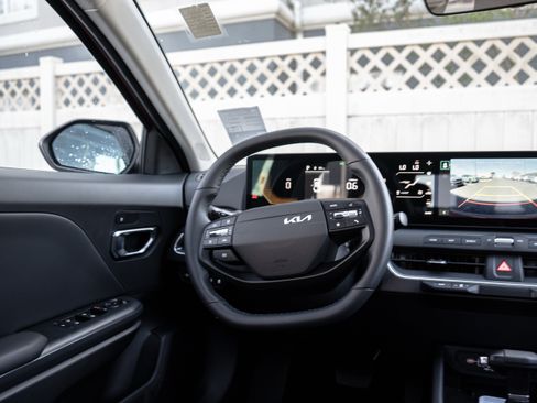 New 2026 Kia K4 EX image 37