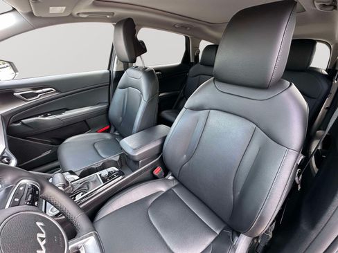 Used 2025 Kia Sportage EX w/ Premium Package AWD/4WD image 22