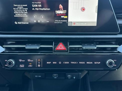 New 2025 Kia Niro EX image 20