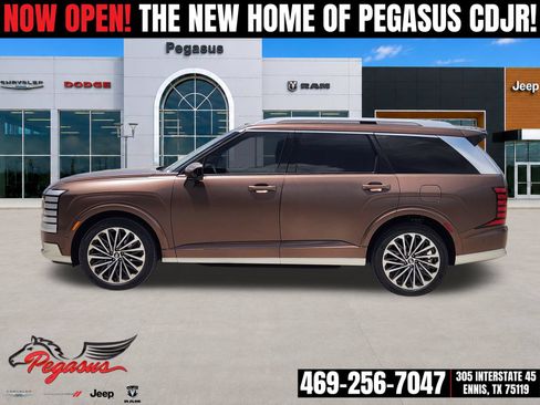 Used 2026 Hyundai Palisade Calligraphy AWD/4WD image 3