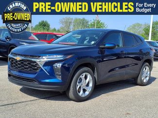 Used 2024 Chevrolet Trax LS w/ LS Convenience Package FWD video 1