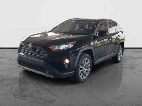 Used 2019 Toyota RAV4 Limited w/ All Weather Liner Package AWD/4WD image 4