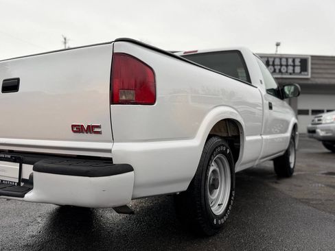 Used 2003 GMC Sonoma SL w/ Convenience Package image 25
