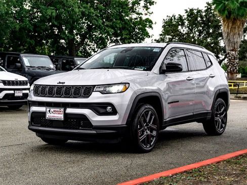 New 2026 Jeep Compass Latitude image 6