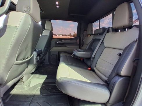 Used 2025 Chevrolet Silverado 1500 ZR2 w/ Technology Package image 17