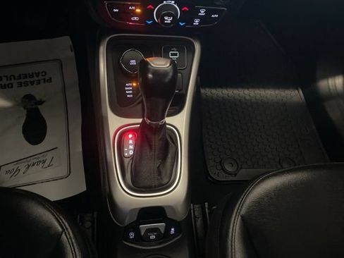 Used 2019 Jeep Compass Latitude w/ Cold Weather Group AWD/4WD image 24