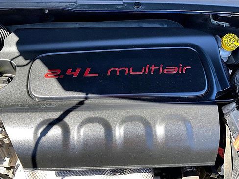 Used 2017 Jeep Renegade Altitude image 31