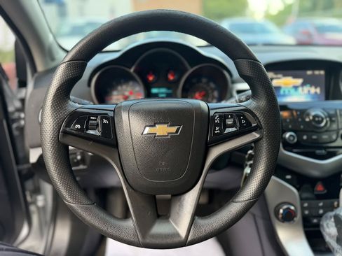 Used 2015 Chevrolet Cruze LT FWD image 46