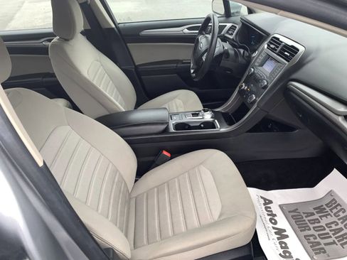 Used 2020 Ford Fusion S image 29