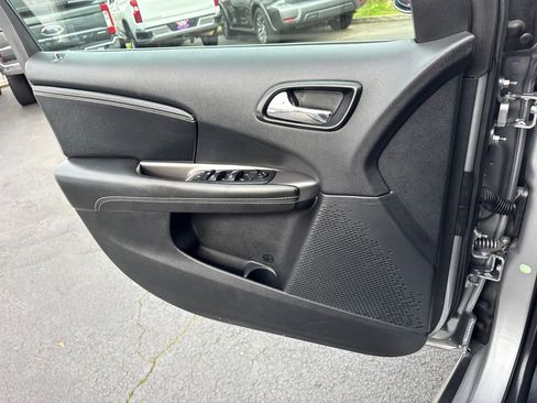 Used 2020 Dodge Journey Crossroad image 24