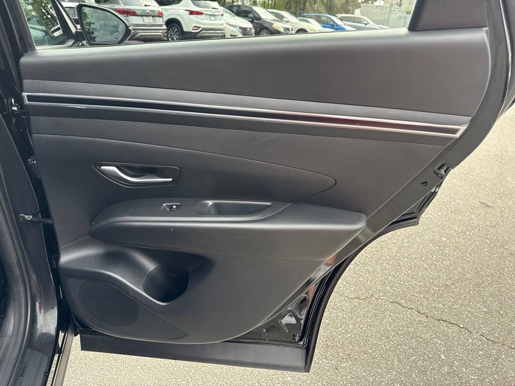 Used 2022 Hyundai Tucson SEL AWD/4WD image 32