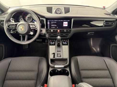 Used 2026 Porsche Macan Turbo AWD/4WD image 17