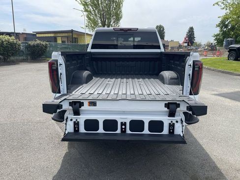 New 2026 GMC Sierra 2500 AT4 w/ AT4 Premium Plus Package AWD/4WD image 27