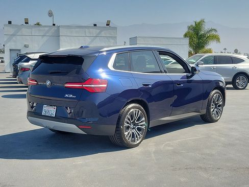 Used 2026 BMW X3 xDrive30i w/ Premium Package AWD/4WD image 3