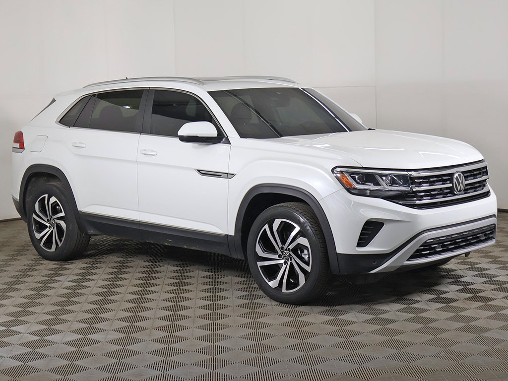 Used 2023 Volkswagen Atlas Cross Sport SEL AWD/4WD image 2