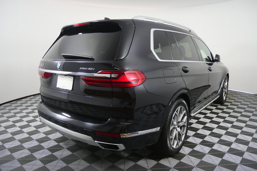 Used 2022 BMW X7 xDrive40i w/ Premium Package AWD/4WD image 4
