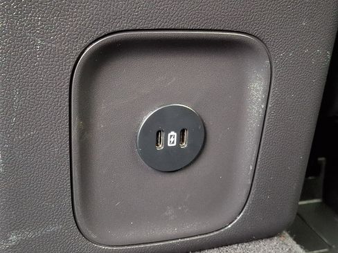 Certified 2023 Ford Escape Active AWD/4WD image 11
