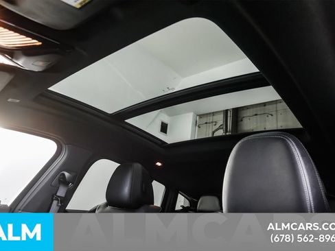 Used 2025 BMW X4 xDrive30i AWD/4WD image 23
