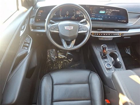 Used 2024 Cadillac XT4 Premium Luxury image 11
