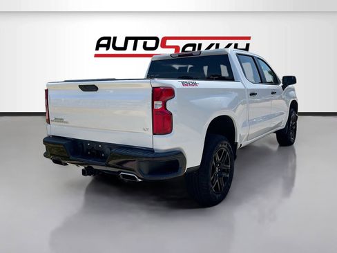 Used 2021 Chevrolet Silverado 1500 LT Trail Boss w/ Bed Protection Package AWD/4WD image 7