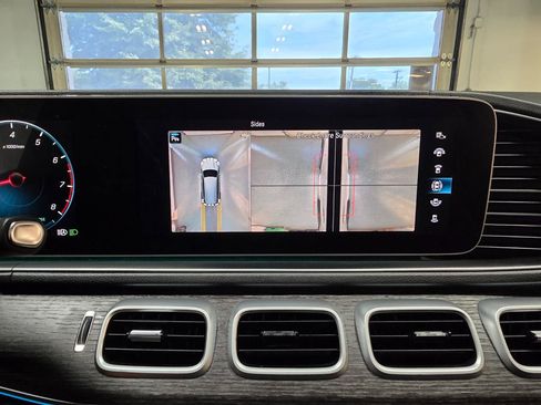 Used 2020 Mercedes-Benz GLS 450 4MATIC image 36