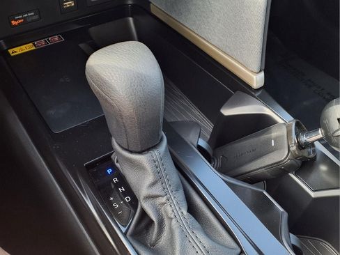Used 2026 Toyota Camry LE FWD image 17