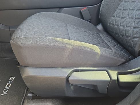 New 2026 Nissan Kicks SV w/ Charging Package FWD image 26