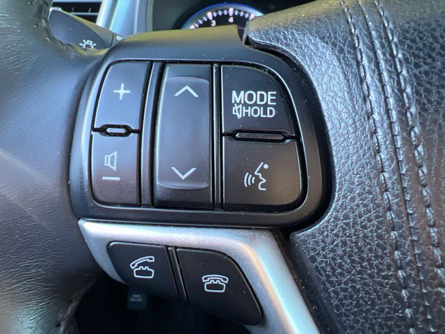 Used 2016 Toyota Highlander Limited AWD/4WD image 27