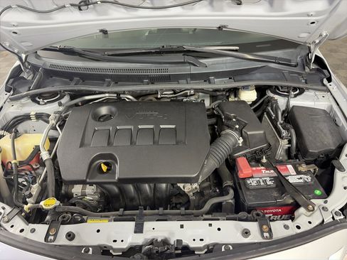 Used 2013 Toyota Corolla LE image 45