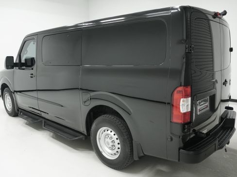 Used 2017 Nissan NV 3500 S w/ Power Package RWD image 5