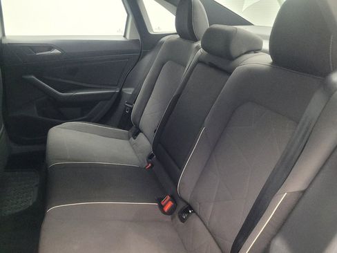 Used 2025 Volkswagen Jetta Sport image 18