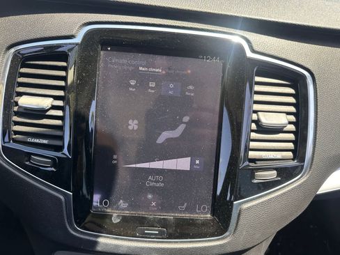 Used 2016 Volvo XC90 T8 Momentum w/ Vision Package AWD/4WD image 15