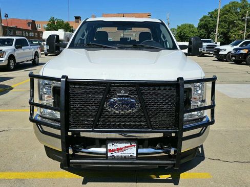 Used 2018 Ford F250 XL w/ Power Equipment Group AWD/4WD image 4