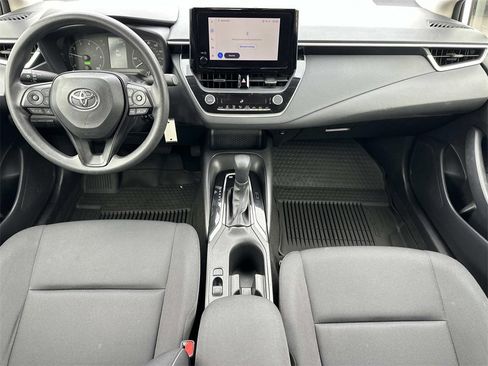 Certified 2023 Toyota Corolla LE image 13